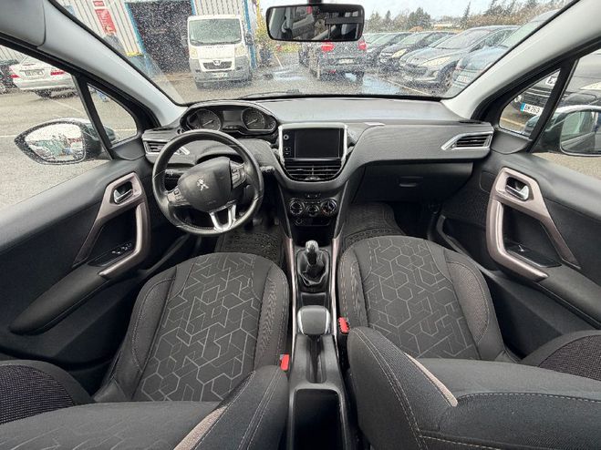 Peugeot 2008 1.6 BlueHDi 100ch BVM5 STYLE NOIR de 2016