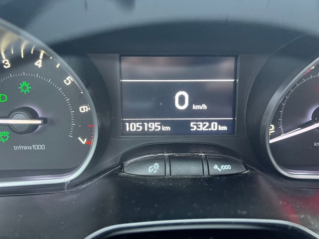 Peugeot 208 (2) 1.2 L 110 S&S EN FINITION ALLURE 5P  Gris de 2018