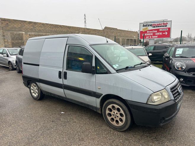 Fiat Scudo FOURGON TOLE BUSINESS COURT 815 1.9 D TV Gris fonc� de 2004