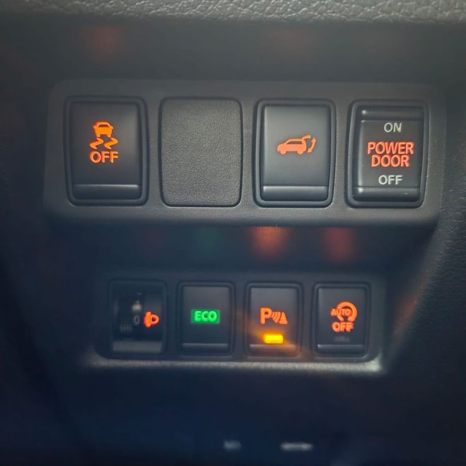 Nissan X Trail III (2) 1.6 DCI 130 N-CONNECTA 5PL Noir de 2017