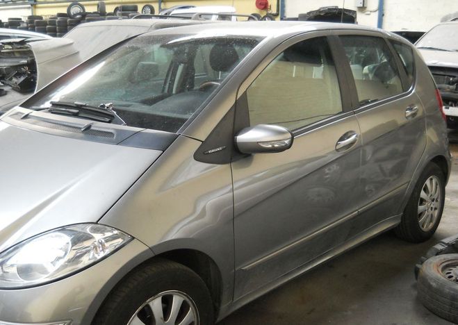 Mercedes Classe A  180 CDI 2L 109cv    grise de 2005