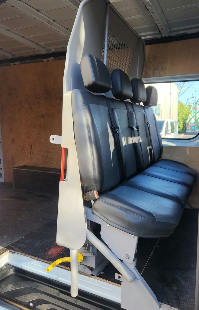 Mercedes Sprinter 314 cdi 37s 143ch 7 pls Blanc de 2021