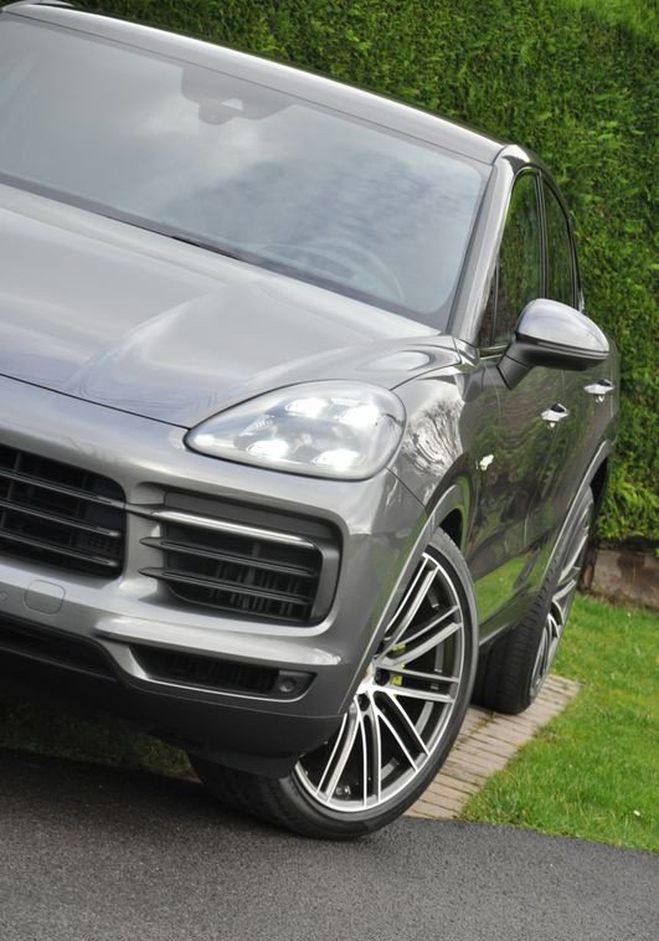 Porsche Cayenne COUPE 3.0 V6 E-hybride 462cv 05-2020 1er Gris de 2020