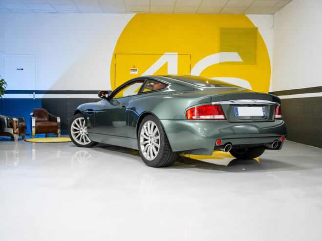 Aston martin Vanquish   de 2002