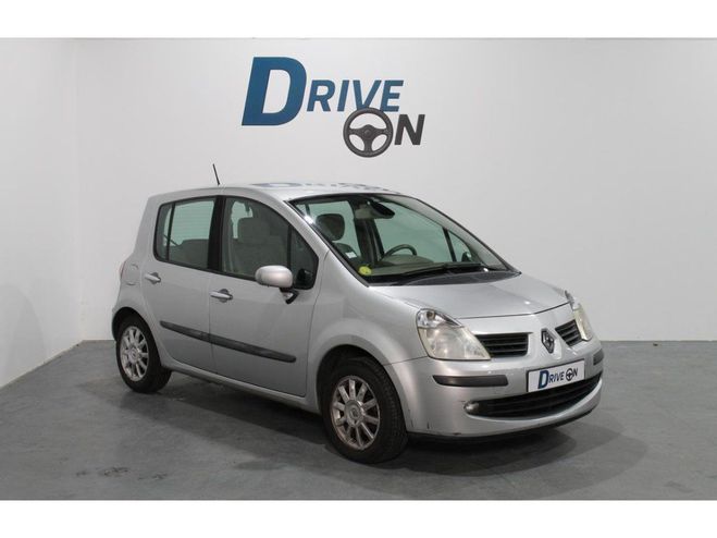 Cliquer pour voir la photo suivante Renault Modus 1.4i 16V Privilège PHASE 1 GRIS CLAIR de 2007