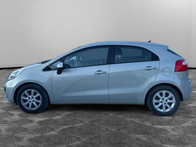 Kia Rio III 1.2i - 85 cv EcoDynamique BEIGE CLAIR de 2012