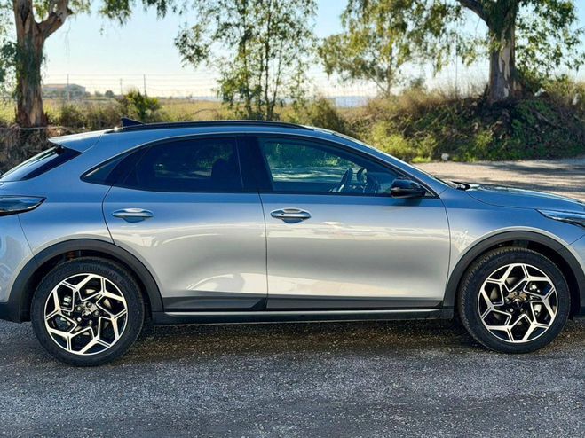 Kia Xceed X-Ceed 1.0 T-GDi 100ch GT Line Grise de 2025