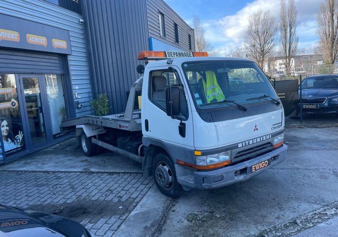 Mitsubishi Canter trucks d�panneuse idem master-sprinter-t Blanc de 2000