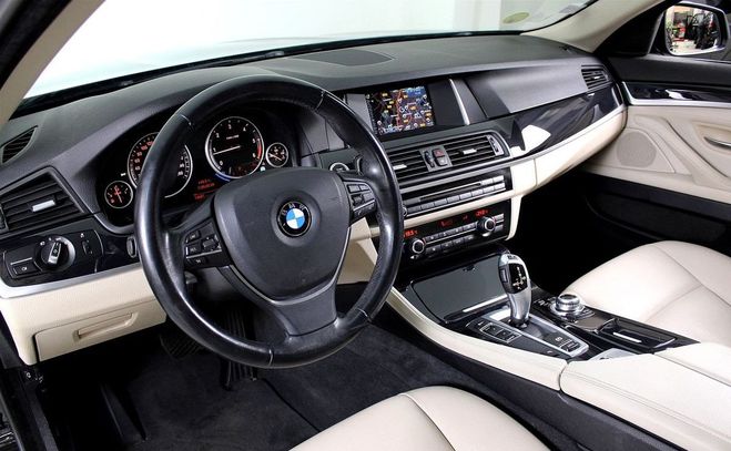 BMW Serie 5 (F10) 518DA 150CH LOUNGE PLUS Noir de 2016