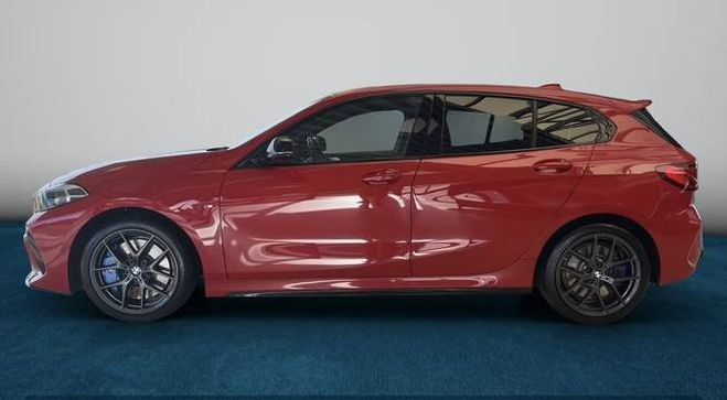 BMW Serie 1 M135 i xDrive Head-Up Navi SHZ KeyGO Fer Melbourne Rouge de 2021