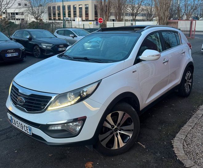 Kia Sportage 2.0 CRDi 136ch Premium 4x4 TOIT OUVRANT  Blanc de 2012