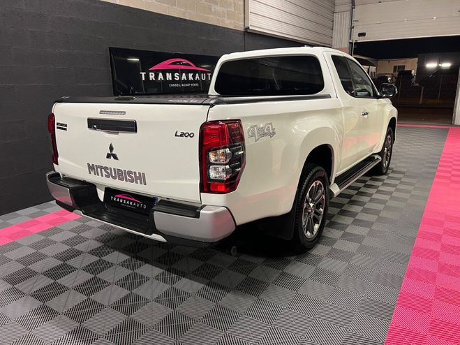 Mitsubishi L 200 DOUBLE CAB MY22 2.2 DI-D 150 CV ASG 4WD  Blanc de 2021