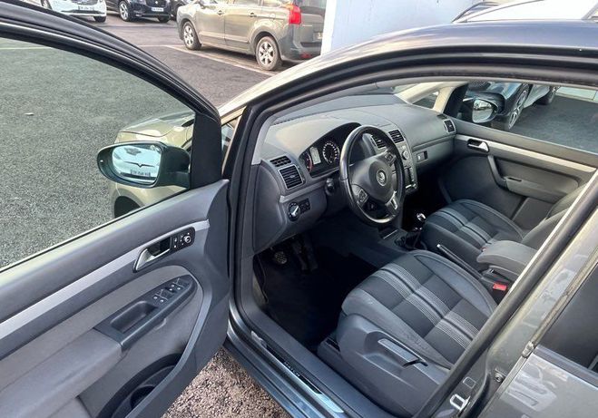 Volkswagen Touran VW 2 2.0LTDI 140cv cam�ra Nav Attelage Gris de 2012