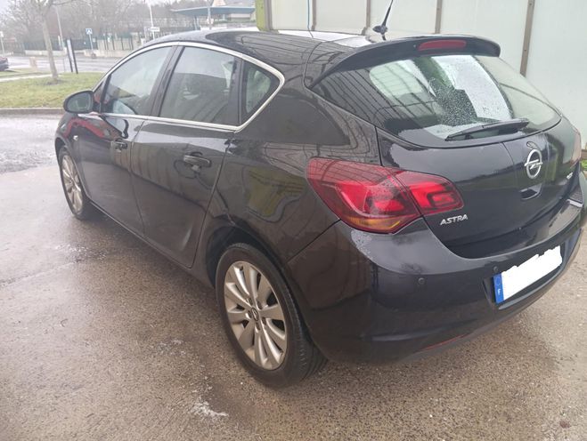 Opel Astra Fap Cosmo  de 2011