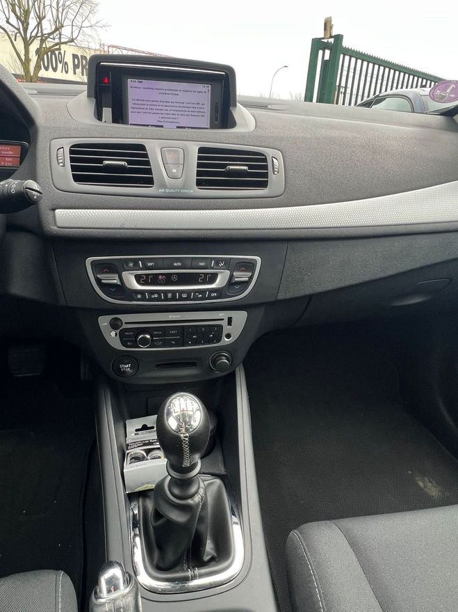 Renault Megane III (2) ESTATE 1.4 TCE 130 DYNAMIQUE Beige de 2012