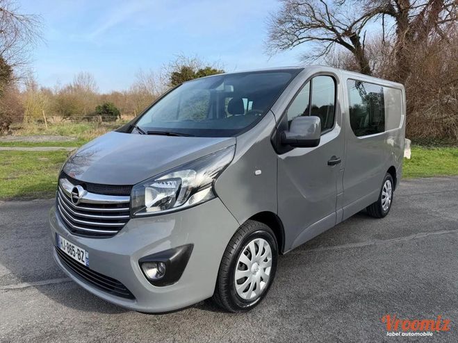 Opel Vivaro COMBI L1H1 1.6CDTI 120 CH 6PLACES PAS DE Gris de 2016