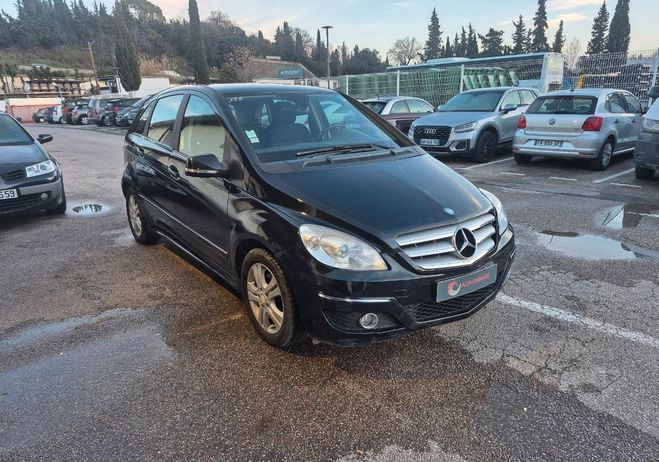 Cliquer pour voir la photo suivante Mercedes 180 classe b cdi classic 2011 Noir de 2011