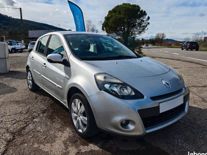 Cliquer pour voir la photo suivante Renault Clio 3 1.5 dci de 2011