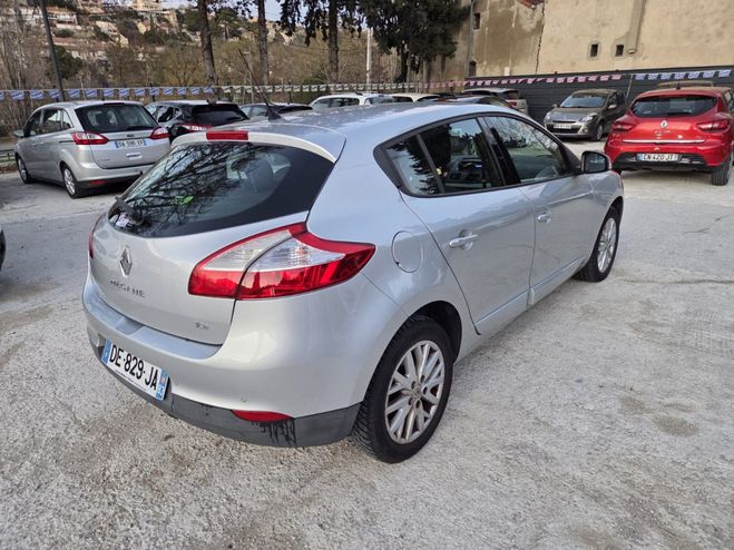Renault Megane III Berline 5 ptes. Zen Gris de 2014
