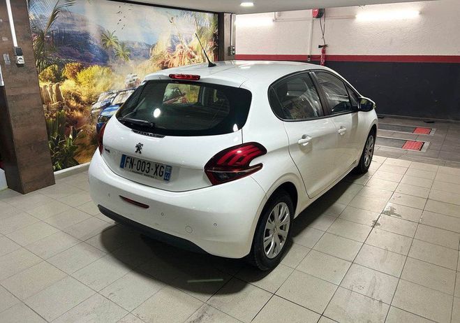 Peugeot 208 1.2 82CH S&S PREMIUM PACK PRIX HT : 6658 Blanc de 2019