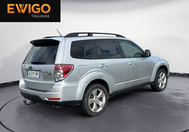 Subaru Forester 2.0 boxer 150ch x awd Gris de 2009