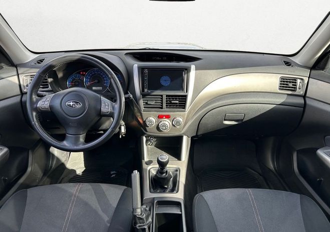 Subaru Forester 2.0 boxer 150ch x awd Gris de 2009