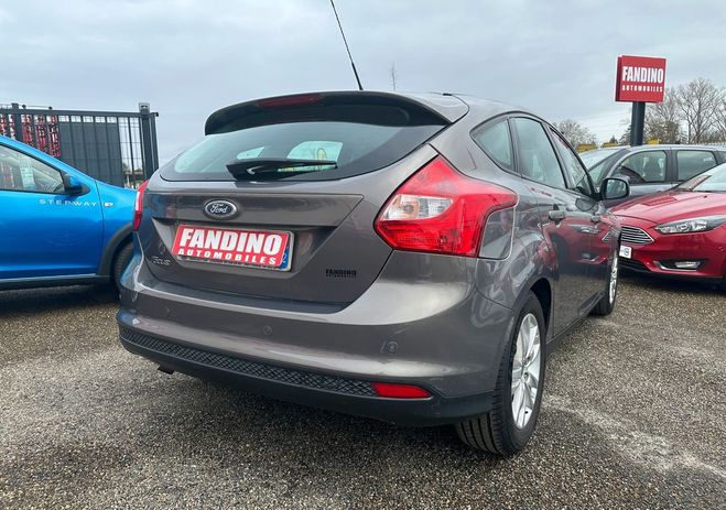 Ford Focus 1.6 Tdci 95Ch Trend 5P Gris de 2011