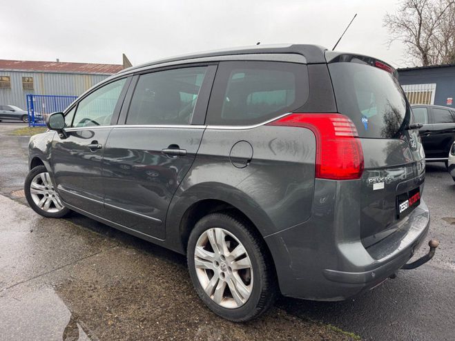 Peugeot 5008 1.6HDi 115CH FAP Allure 7pl Gris de 2013