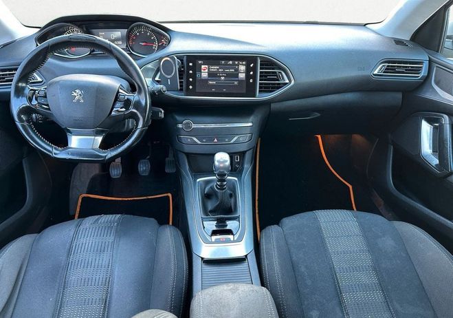 Peugeot 308 generation-ii 1.2 130ch active start-sto Gris de 2015