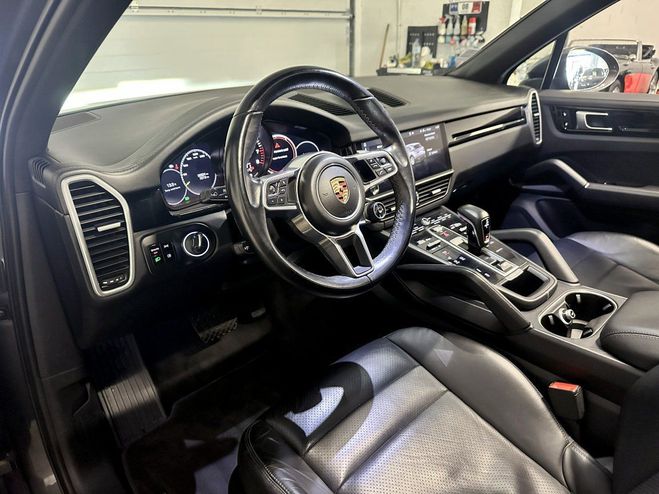 Porsche Cayenne E-Hybrid V6 3.0 462ch Tiptronic BVA8 Gris Quartz M�tallis� de 2018