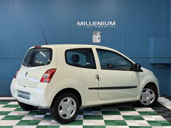 Renault Twingo II 1.2 LEV 16V 75CH ACCESS ECO� Jaune de 2011
