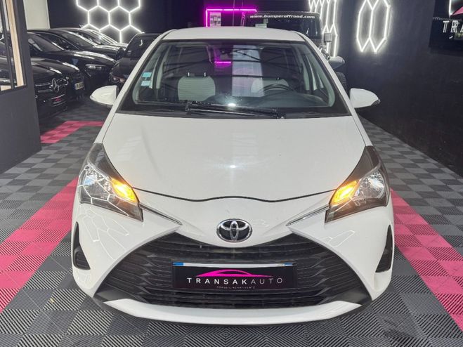 Toyota Yaris MY20 1.0 VVT-i 70 ch Design ~ Cam�ra de  Blanc de 2020