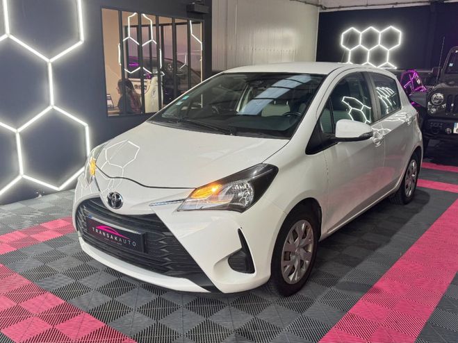 Toyota Yaris MY20 1.0 VVT-i 70 ch Design ~ Cam�ra de  Blanc de 2020