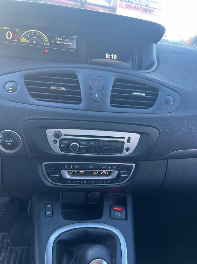 Renault Scenic (3) 1.2 TCE 115 ENERGY LIMITED MAGNIFIQU Blanc de 2014