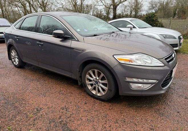 Ford Mondeo Titanium 160cv essence Gris de 2012