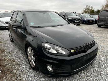  Voir d&eacute;tails -Volkswagen Golf GTI 2.0 TSI MANU CARNET COMPLET XENON GA &agrave; Sombreffe (51)