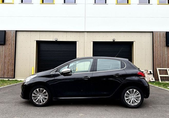 Peugeot 208 1.2 PURETECH 82 ALLURE   CARPLAY Noir de 2015