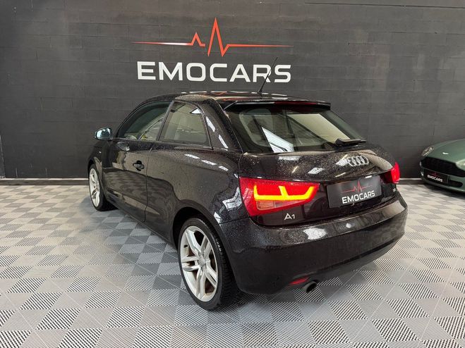 Audi A1 1.6 TDI 105 S LINE Noir de 2011