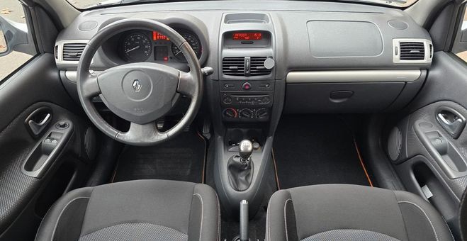 Renault Clio campus 1.2 gpl 60 authentique Gris de 2010