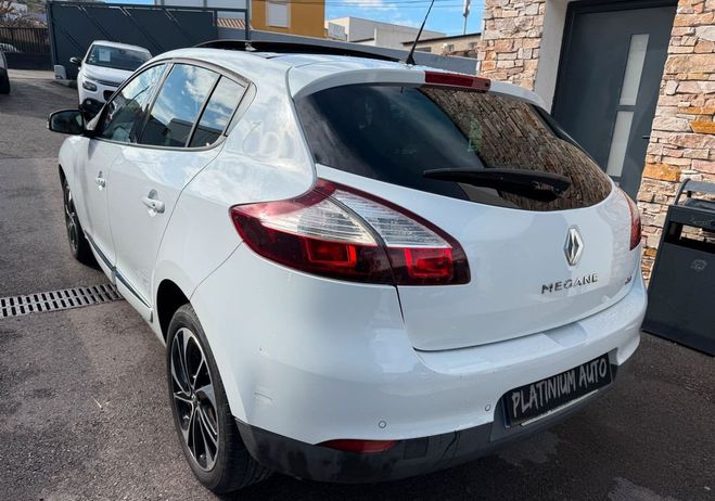 Renault Megane 3 (3) 1.5 DCI 110 Bose Edition Blanc de 2015