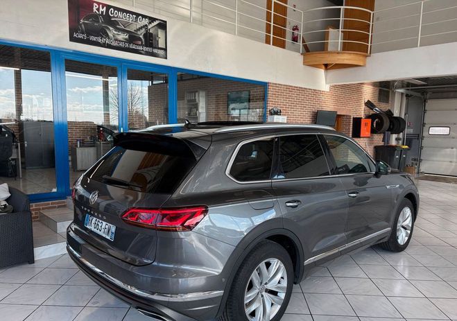 Volkswagen Touareg 3.0 V6 TDI 231CH CARAT EXCLUSIVE 4MOTION Gris de 2019