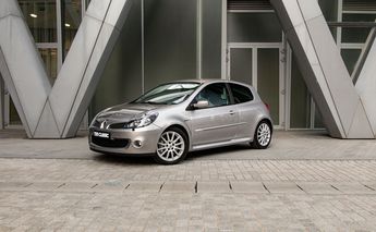  Voir d&eacute;tails -Renault Clio RS 3 phase 1 &agrave; Nanterre (92)