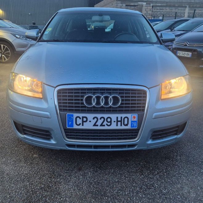 Audi A3 II SPORTBACK 1.6 102 AMBIENTE 90000KM D? Bleu clair de 2006