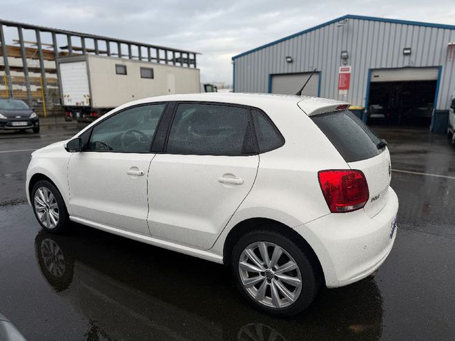 Volkswagen Polo  1.6 TDI 90 CR  Confortline  BLANC de 2011