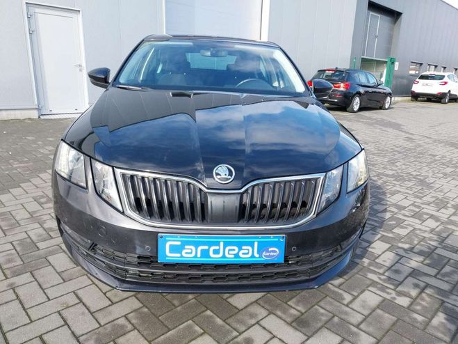 Skoda Octavia 1.6 CR TDi Style-GPS-CAR-PLAY-CLIM-GARAN Noir M�tallis� de 