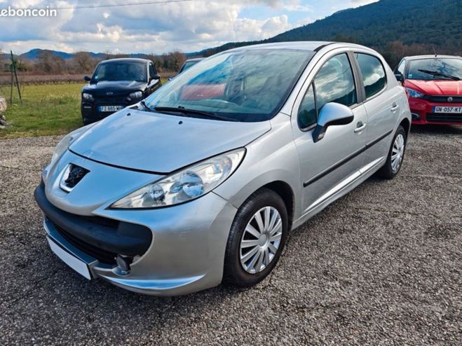 Peugeot 207 1.4i Grise de 2008