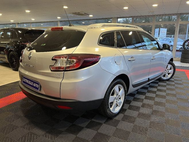 Renault Megane III ESTATE 1.5 dCi 110 FAP eco2 Dynamiqu Grise de 2009
