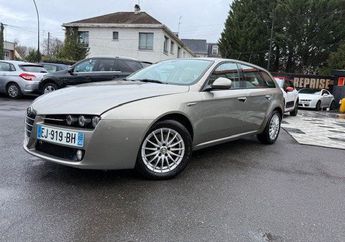  Voir d&eacute;tails -Alfa romeo 159 SW 1.9 JTD150 16V DISTINCTIVE &agrave; Morsang-sur-Orge (91)