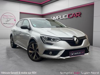  Voir d&eacute;tails -Renault Megane IV BERLINE TCe 140 Energy EDC Limited (G &agrave; Genay (69)