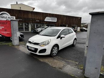  Voir d&eacute;tails -Kia Rio 1.2i - 85 Motion &agrave; Brive-la-Gaillarde (19)